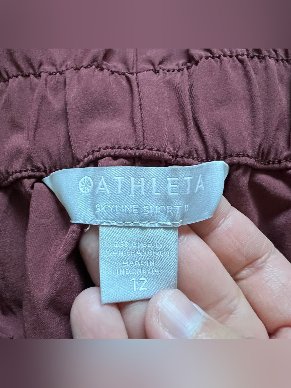 Athleta Skyline Short High Rise Stretchy Minimalist Capsule Vacation Sz 12 - Picture 2 of 6